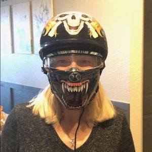 Meet your Posher, Angela